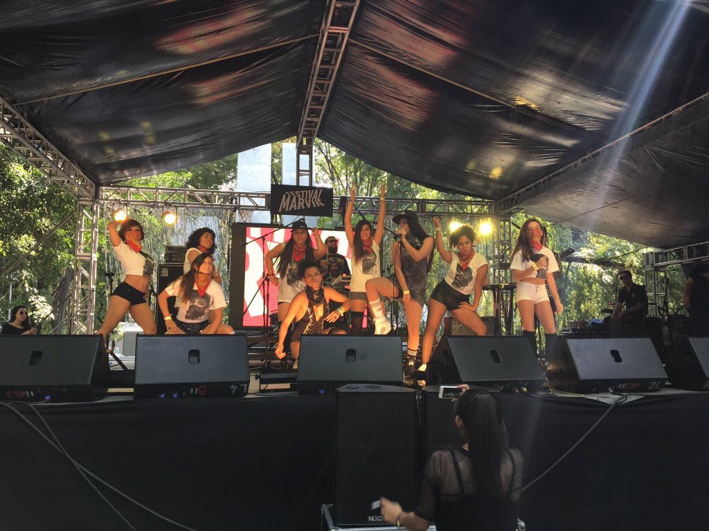 Marielmusic's tweet photo. Así bailó mi @FlowLatinoMami  en @FestivalMarvin #dance #respetoenlacalle #niunamenos #México #trátameconcariñito https://t.co/JMF6mvsZ5W