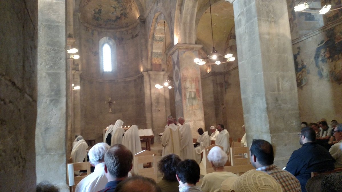 DesertFormation's tweet photo. French Benedictines celebrate Mass https://t.co/4edhm2isQp