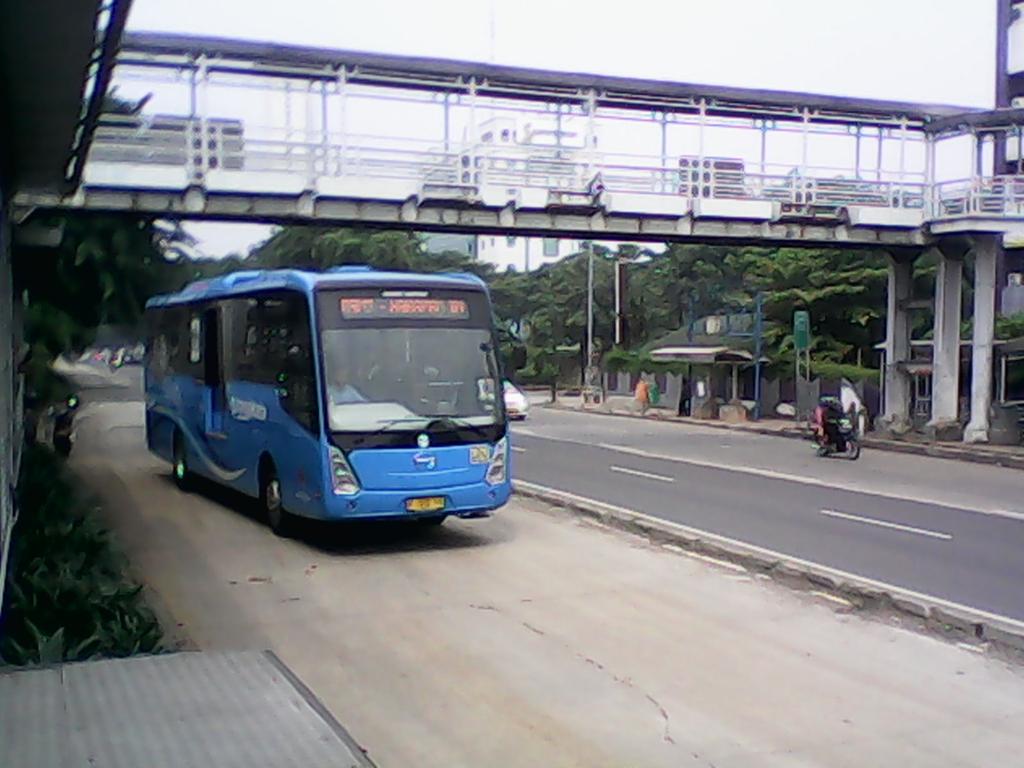 PBTransJ1's tweet image. TransBusway Perum PPD
Tujuan Harapan Indah Bekasi
Tarif Rp. 3.500
#AyoNaikBusway hayuuuuk atuh ^_^
