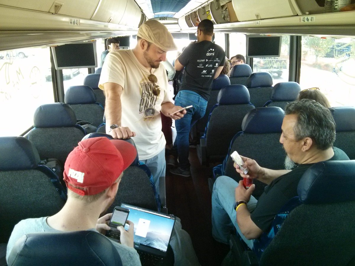 pyblaze's tweet photo. #2 Life in the Bus? Pitches, breaks, booze, validation, Pitchin'lanta, more booze, hustling n more pitches. https://t.co/VbmQIPHeKk