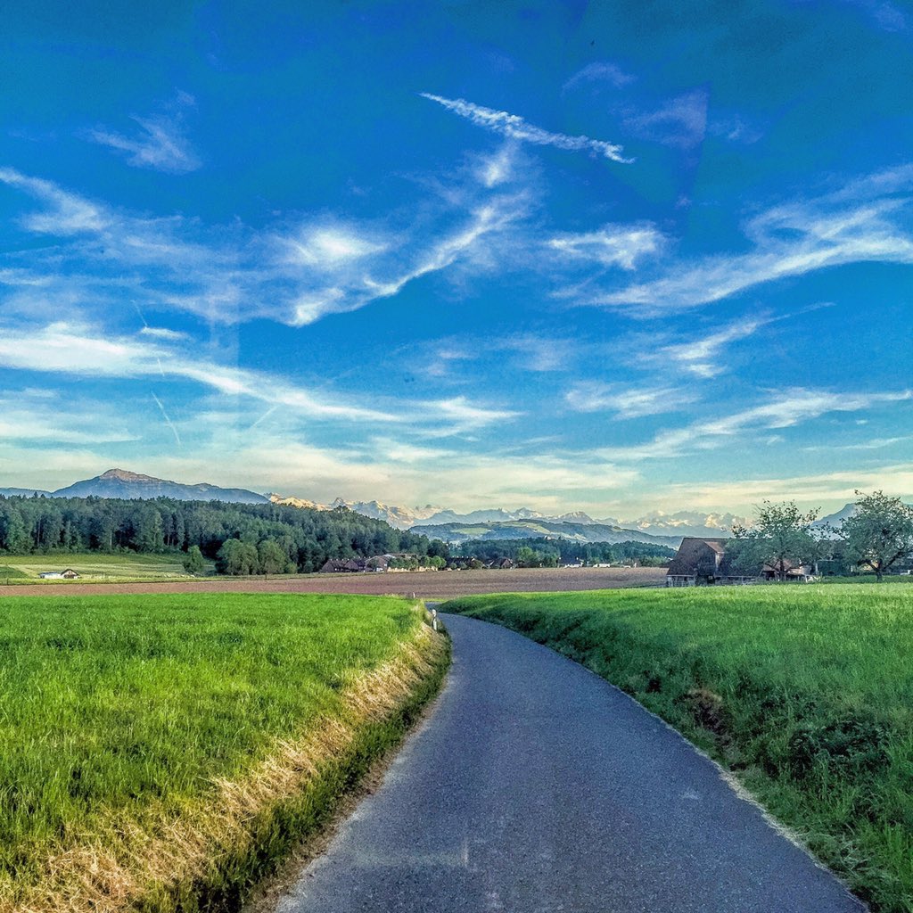 gracieelvin's tweet photo. I raced over this road 12x today. I managed to look up every now and again! Switzerland is almost too beautiful. https://t.co/wH0UEnP1DC