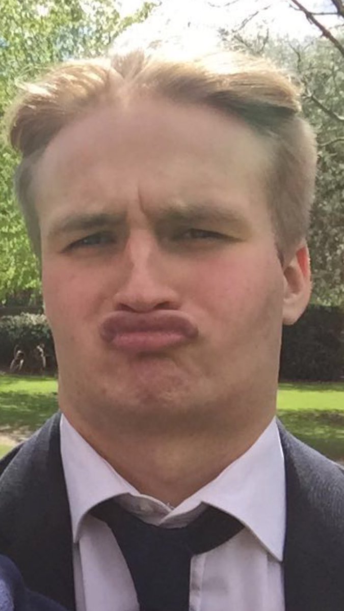 TheVlogRC's tweet photo. RMA REACTION: When a buff ting walks into Sin and your ready to go to Bush #downunder https://t.co/ux8WH9BSZo