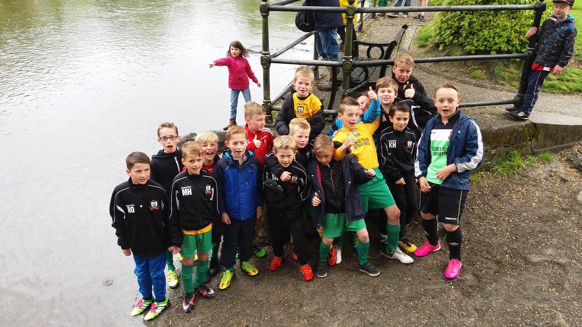 LlaniTownJFC's tweet photo. #duckrace2016 https://t.co/55ewHFyv4C