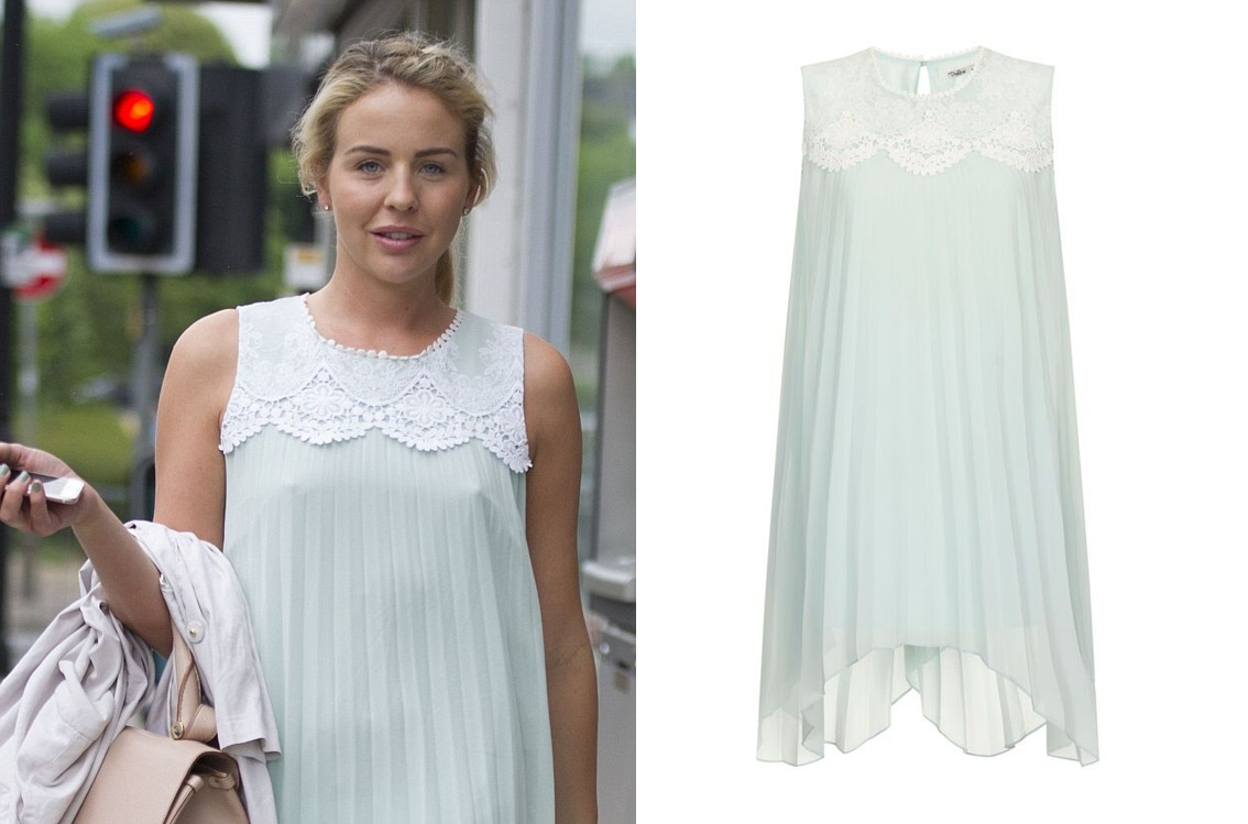 This is THE outfit <a href="/LydiaRoseBright/">Lydia-Rose Bright</a> chose to wear to her Bella Sorella fashion boutique  bit.ly/25a2IU6