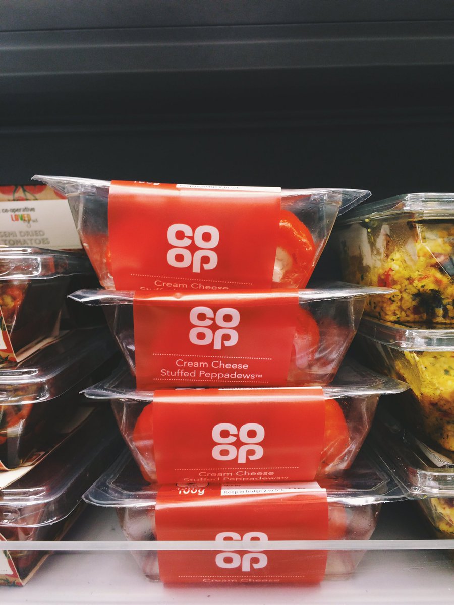 commonor_garden's tweet photo. Spotted the new Co-op branding in the wild today. I think it looks so smart. https://t.co/buo41J1VUB