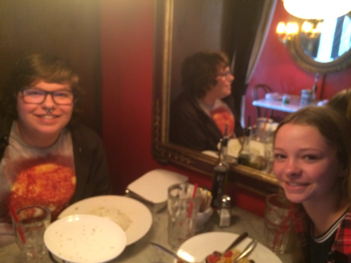 DeanJohnson's tweet photo. Lunch https://t.co/zyRXrpblhZ