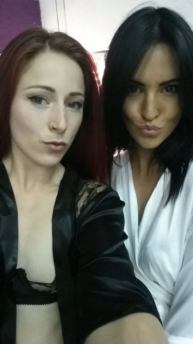 AkikoBTN's tweet photo. #filmingfor #Dominoeffect #promo #photoshoot #featurefilm #actress #model #behindthescenes with @DarcieLincoln https://t.co/NWGujfYUsK