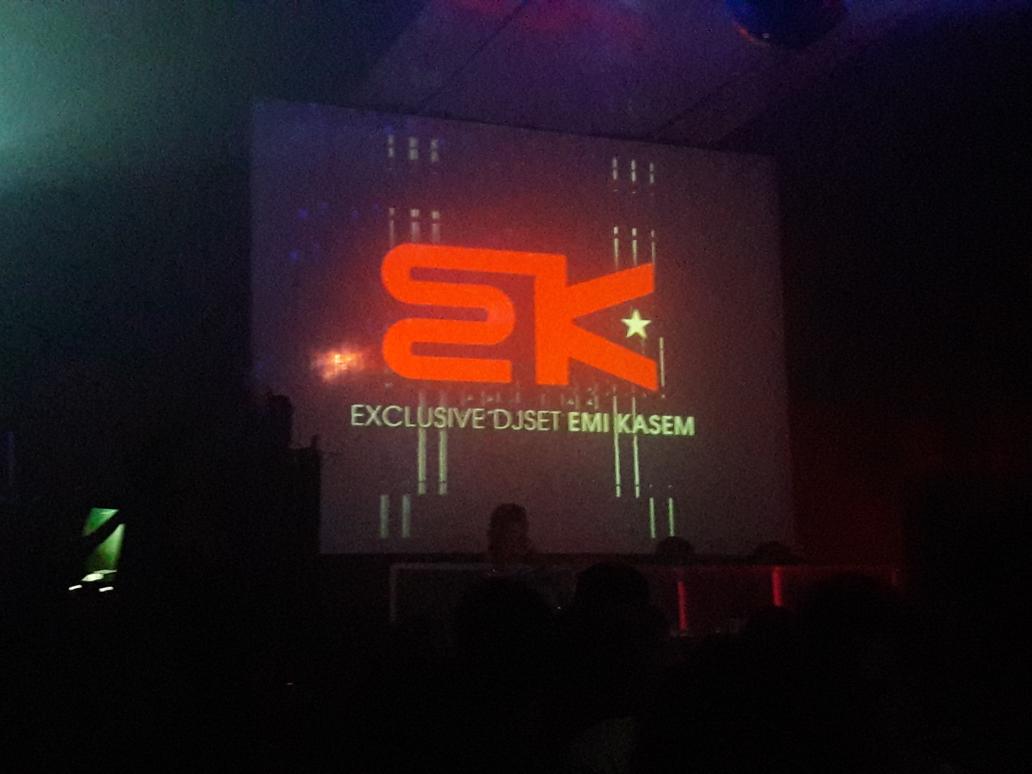 minimorty91's tweet photo. #ClubLeloir lleno de #TechHouse de la mano de #EmiKasem https://t.co/8m00qvtswD