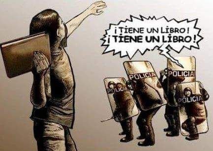 barreragranados's tweet photo. Peñalosa reprime las protestas estudiantiles, porque el pasó por la universidad pero en bicicleta. ENVIDIA https://t.co/MWffEhtA1R