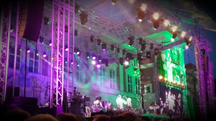 mbartoszewicz's tweet photo. Tym razem nie padało... Anna Mmaria Jopek i Kroke oraz Elbląska Orkiestra Kameralna #feelharmony #festiwallancut https://t.co/v8HQIHxmR4