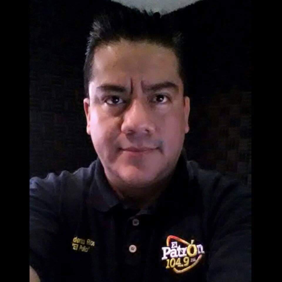 ElPatronFM's tweet photo. Este día felicitamos a @Federico_Rios #ElCompaPollo por su cumpleaños!
Arre pariente Suuuuubeleeee! https://t.co/QFOiurfwGl