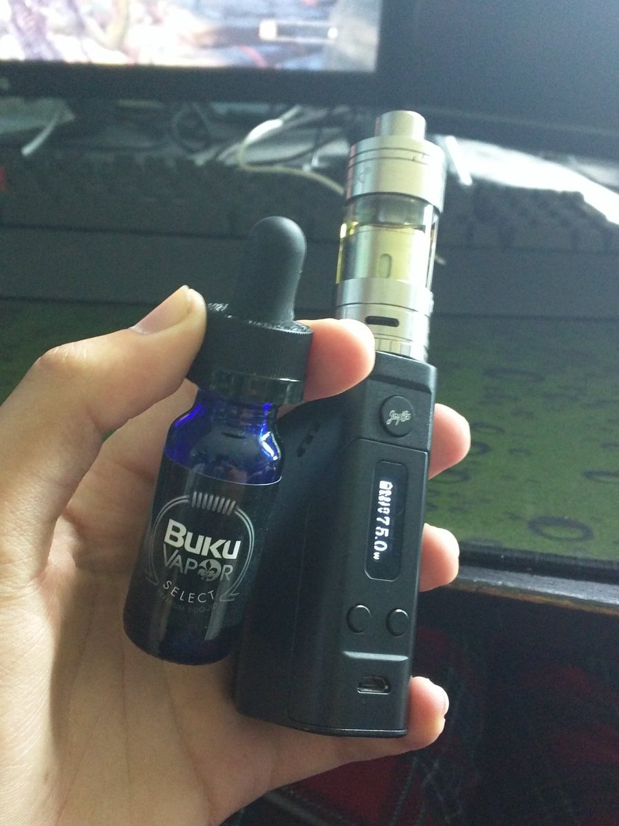wannaBvaping's tweet photo. Sunday handcheck! #vape #handcheck https://t.co/zm9S0m3UUn