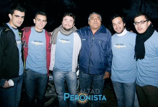 LealtadPeronR4's tweet photo. Una fiesta! #UnidosPorElVerdaderoCambio #JMLL2016 #12J https://t.co/wxlUIEnOEo