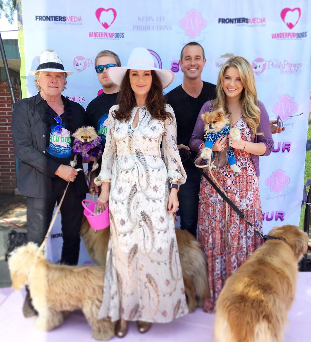 PandoraVT's tweet photo. Pumping it up with my family @ #WorldDogDay for the first event hosted by @vanderpumpdogs ! #VanderpumpDogFoundation https://t.co/mbJfT6Nwqh