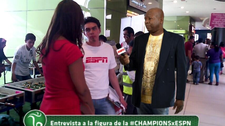 FanDeESPN's tweet photo. #yoenespnfc https://t.co/vBEYKP3Ed5