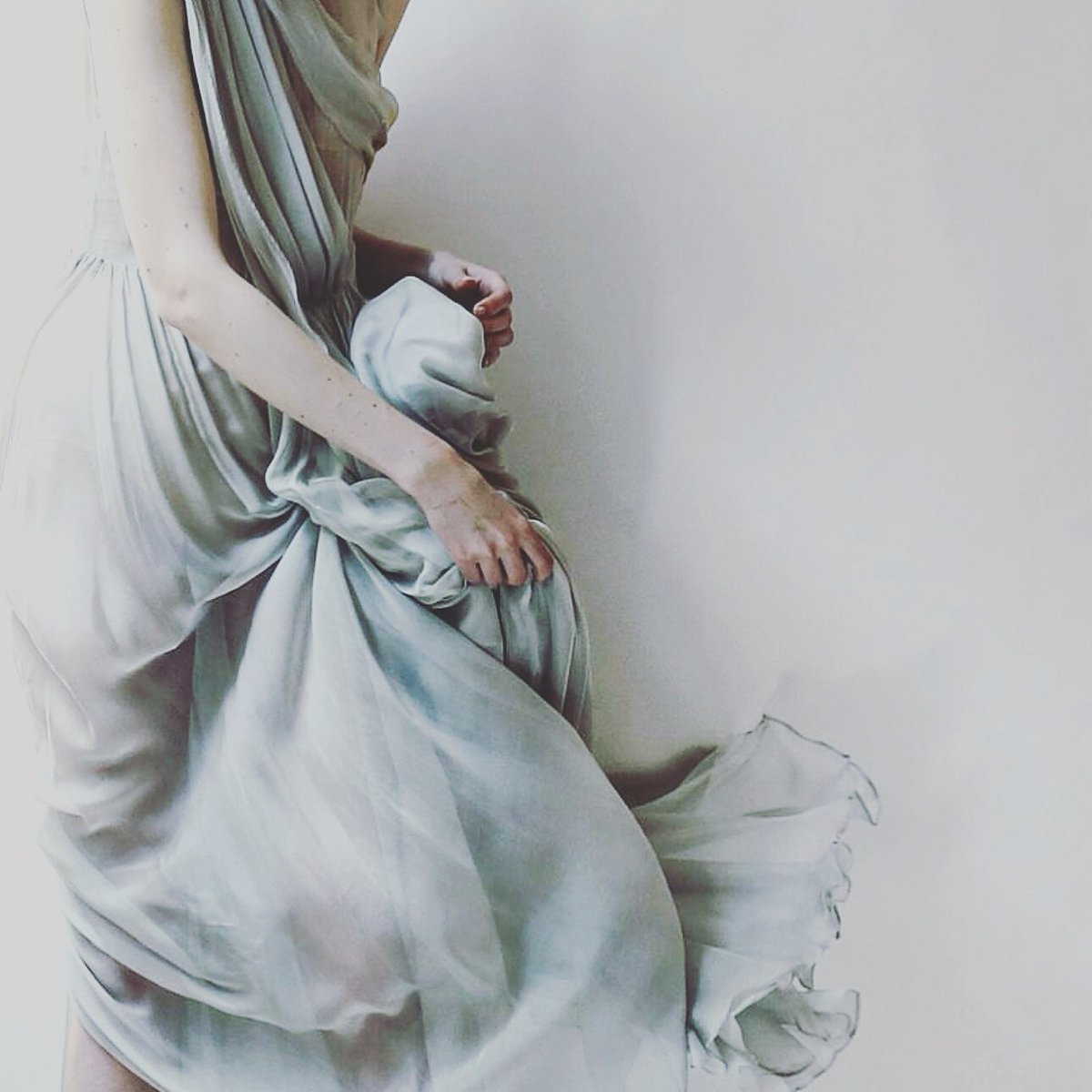 Effortless, yet intentional.. transforming, but never changing.
• • •
#simplicity #couture #style #lifestyle #luxury