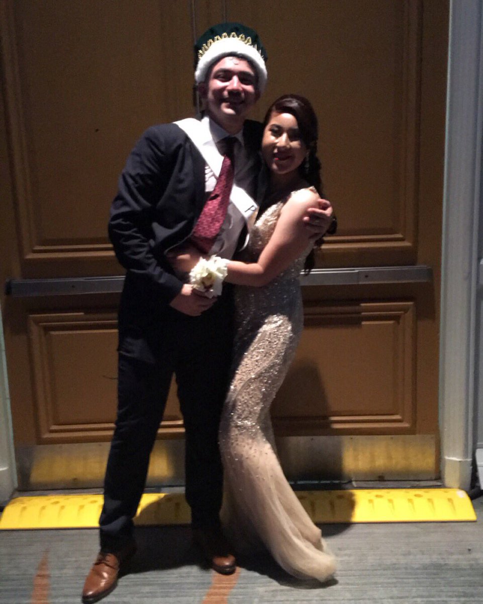 _lesliealbarran's tweet photo. #kfprom2k16 #slimeforest https://t.co/ULamwBmJLm