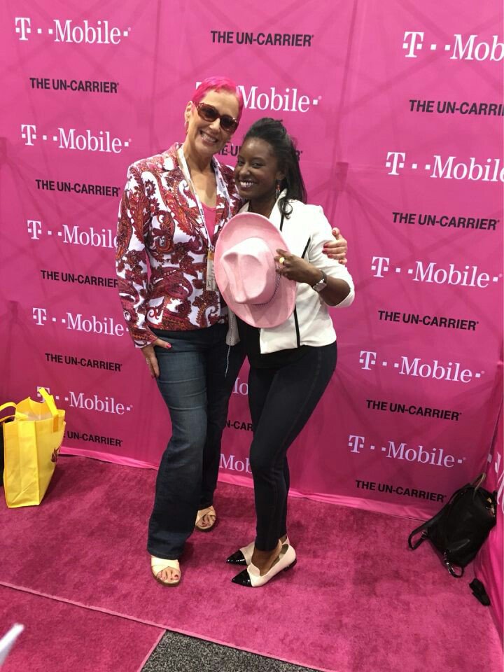 DruSmiley's tweet photo. best customers ever! @  #NRAShow2016 #tmobile @WinstonAwadzi @nemanja_bulic  @Kenyadunn12 @sana_ratnani  @TMobile https://t.co/zbcLsoi4J0