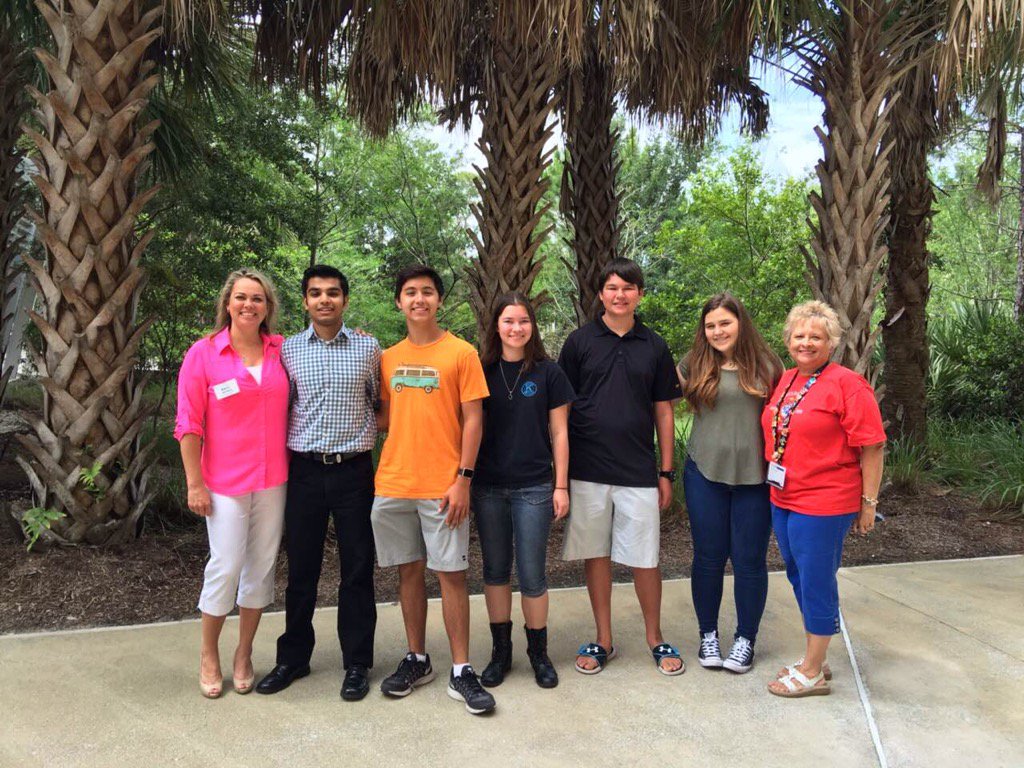 FLKeyClub's tweet photo. Division 20A's first DCM hosted by LTG, Noel Vincent. #bethekey #floridakeyclub https://t.co/IVlyqXIl5n