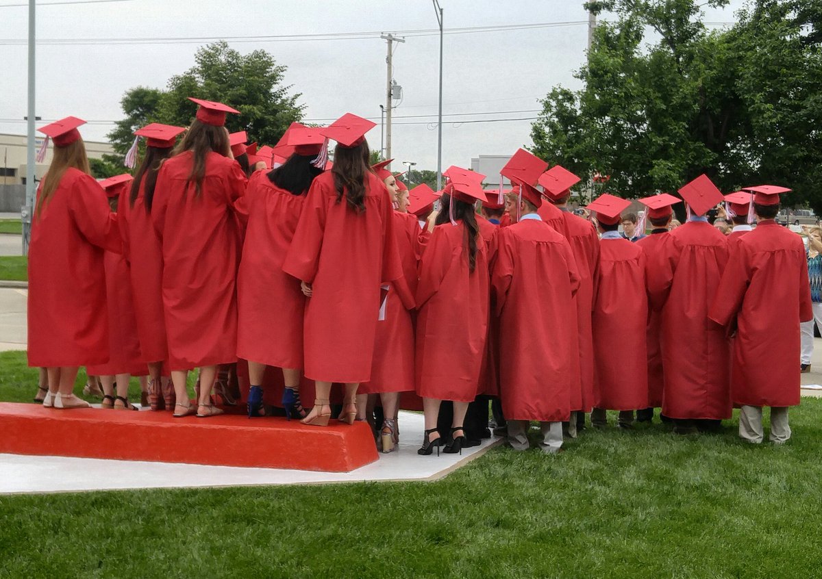 TC_Yearbook's tweet photo. Excited to edit more of these this week. See more of our yb grad pics and upload your own at #replayit https://t.co/weaBAxvAzV