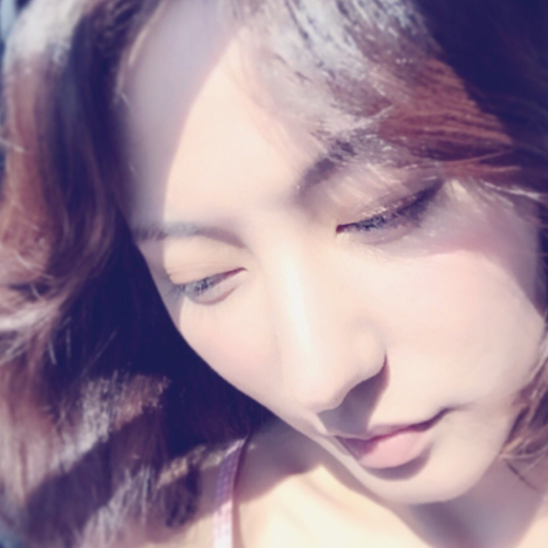 Iamvioletliu's tweet photo. 從生到死有多遠?

呼吸之間. https://t.co/DtAApskBiI