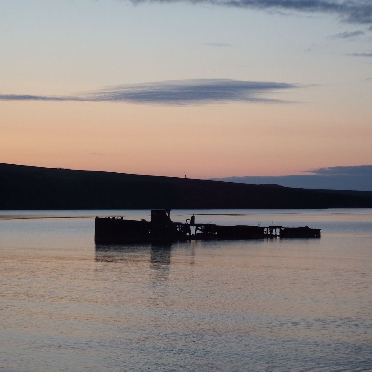 Chefsarahlouise's tweet image. Orkney this evening me and Julie went a walk @straigonabandb #orkney #home #gladimback