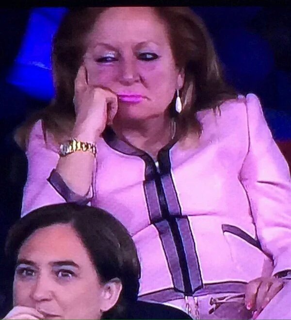 Dulcemalevola's tweet photo. Y lo más destacable de la noche, que #LaMujerDeRosa sea TT https://t.co/TJszifTwAI