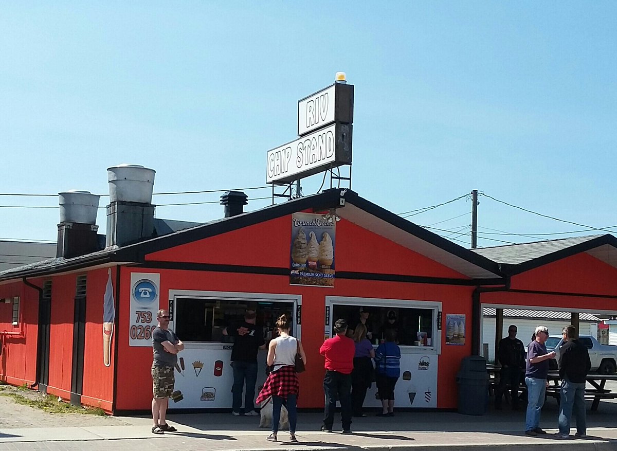 So this happened - kickstarted #summer with a visit to The Riv #chipstand. #greatdayforadrive