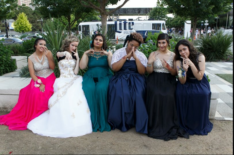 beth_baty13's tweet photo. I'm only a little late, but PRAAAAAAM PICTURES!!! #Prom2016 #NGProm https://t.co/h1nHsplZfk