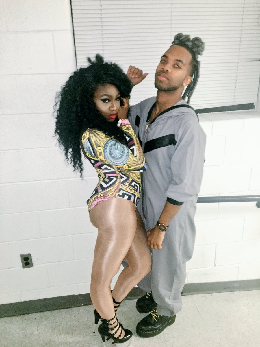 TheBasedCunt's tweet photo. 💕✨Kleopatra x Primadonna ✨💕Queen 15' meets Mr.STORM 2016-2017 #owwkush #kushtwitter #KushSTORM https://t.co/FDMtOOrVmu