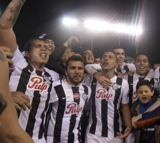 fifacom_es's tweet photo. San Lorenzo y Rayados finalistas, Libertad campeón, L. Águila ajustada.. El fin de semana en https://t.co/gi2EgmMazZ https://t.co/eYGC293rO3