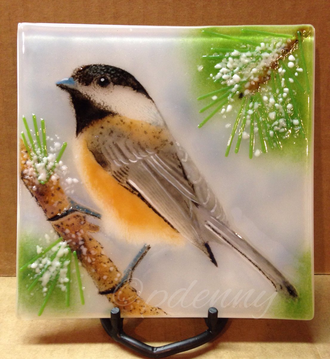 pattydenny9's tweet photo. "Chickadee-dee-dee" Fused glass powder rendering. #system96 #spectrumglass https://t.co/bGog6OUBk5