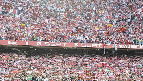Muy orgullosos de este equipo y de esta afición...!!! Sentimos no haberos dado otra alegría...