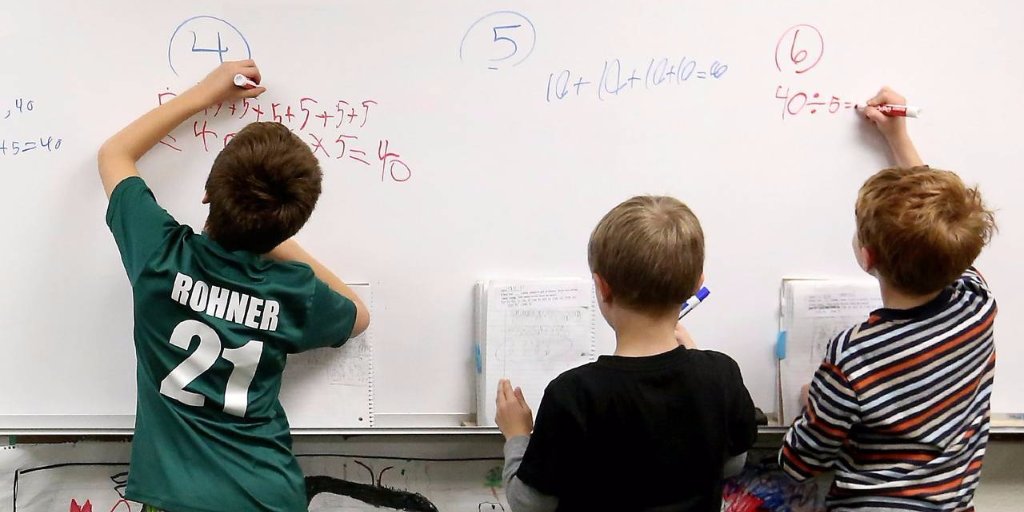 Used appropriately a #calculator can be a valuable tool <a href="/mlarson_math/">Matt Larson</a> <a href="/WSJ/">The Wall Street Journal</a> <a href="/mcjomcg/">Jo Craven McGinty</a> on.wsj.com/1W7pNW2 #NCTM