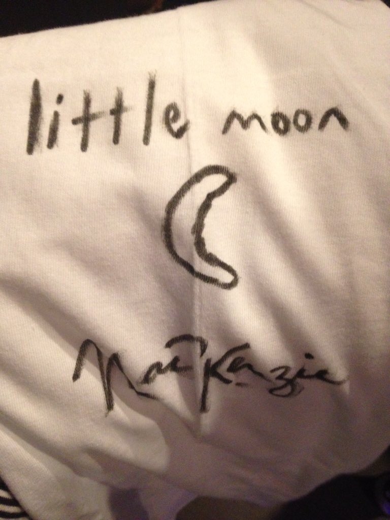 itskoalasteve's tweet photo. @mackenziebourg ill give u moon drawing lessons if u take me to disney https://t.co/8Uh7T2Ulh5