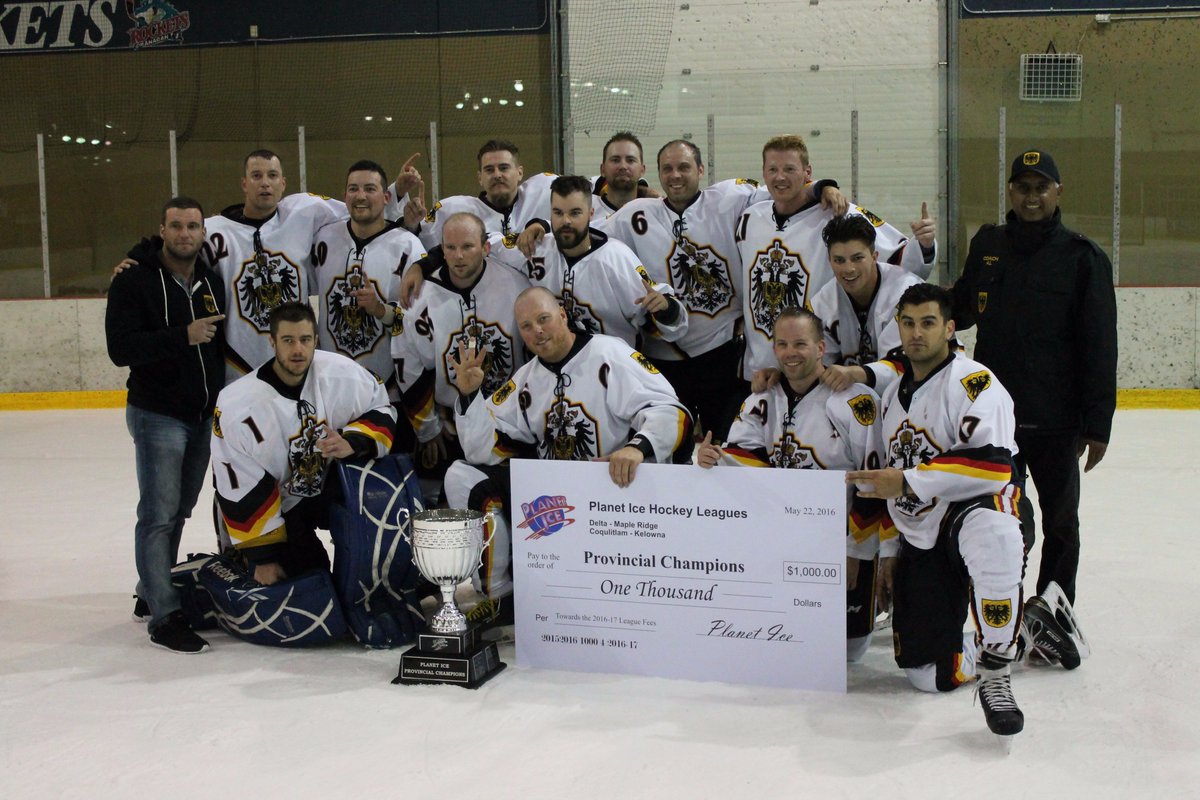 pahlkelowna's tweet photo. 2016/2017 Planet Ice Platinum Champions - 
The Empire 
@Planetice_Delta @PlaneticeCoq @planeticerinks https://t.co/8HqtDDlRUA
