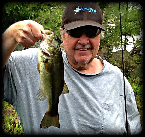 BassFishnTips's tweet photo. Seems smallies, largies, rock bass &amp; even fallfish like @TwisterFishing  TwisterMite covered in @JBsFishSauce! https://t.co/svuOuZWrse