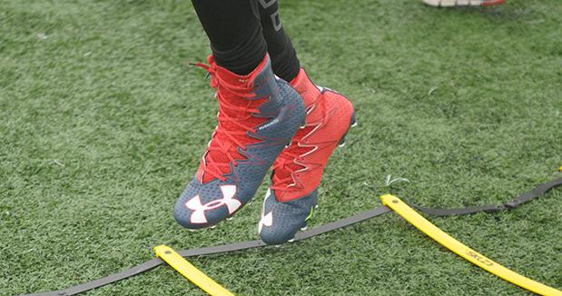 USAFootball's tweet photo. Developing quicker feet on the OL isn't easy, but @OLineWorld65
is here to  help.

See here: https://t.co/6amhRmydQf https://t.co/Q7ZDvVu5sh