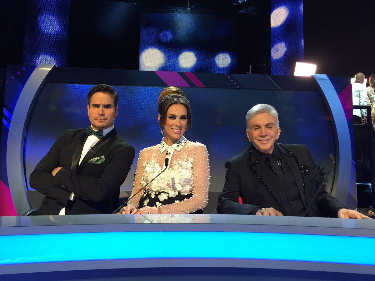 RealOsmelSousa's tweet photo. #NBLVIPFinal ¿Estás con nosotros? 👑 https://t.co/zqBLyopIfA