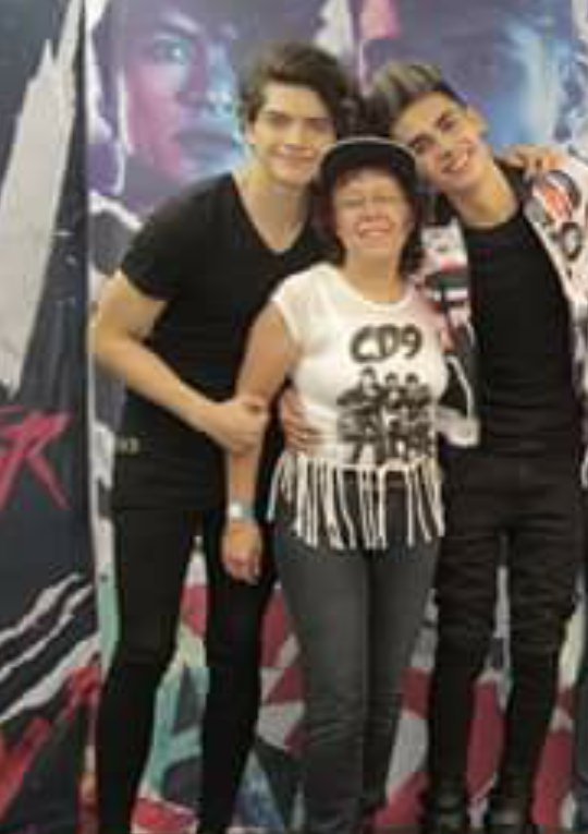 JuventudCD9's tweet image. #CD9Time 13/? 

Ese momento incómodo en el que una #MamáCoder tiene más suerte que tú.  😞

§praylan