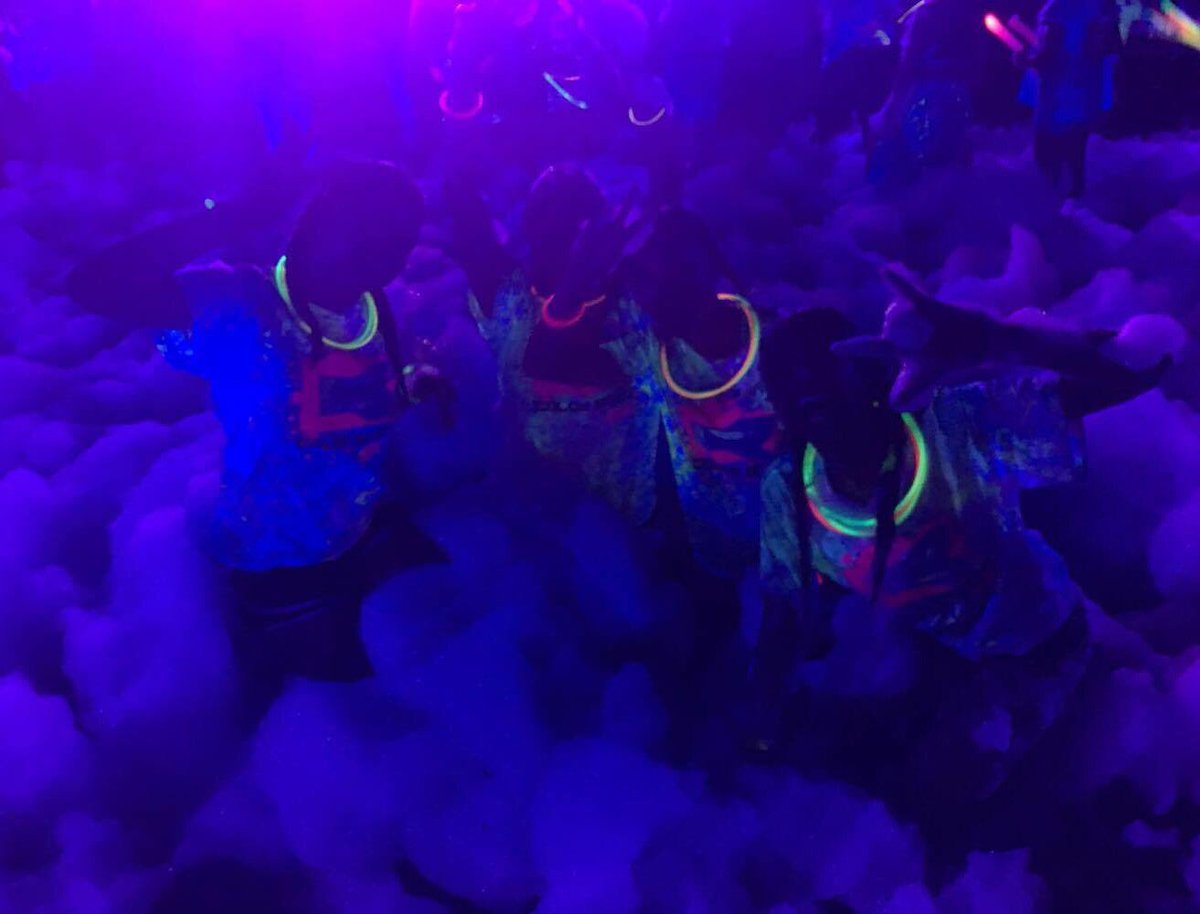 Olivia_M1314's tweet image. my bffs💛 #colorbuzz @kennedycolston1 @KayleeYoho @Arianajackson_