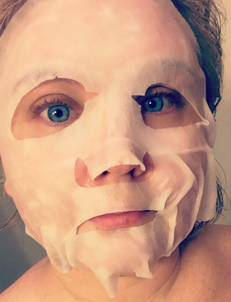 carisa_howard's tweet image. #thisisbeauty? #ipsy #neverdonethisbefore seriously...who does this all the time? How? #tiredmom