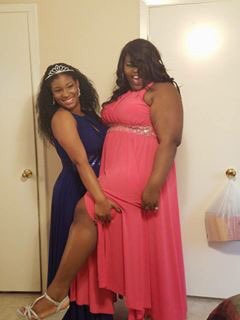 lil_juicyyyy's tweet photo. Bestie and I did the damn thang. #slimeforest #kfprom2016 https://t.co/vstp0AWwFA