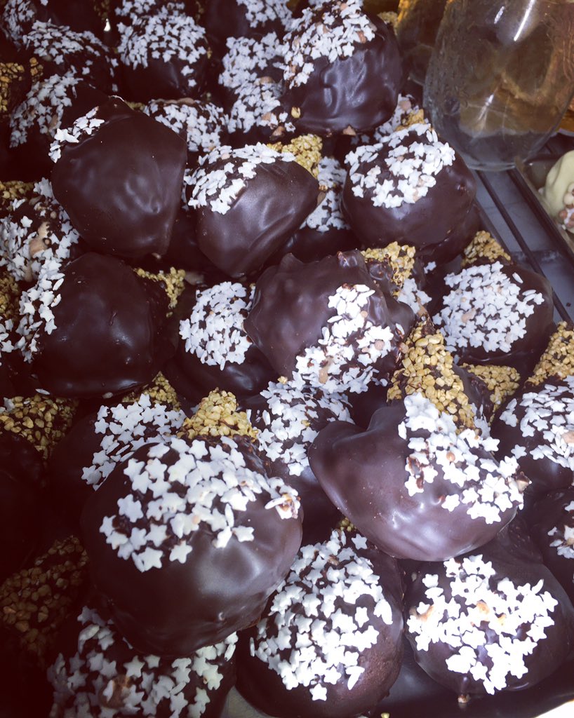 New Paradise (@newparadise30) on Twitter photo 