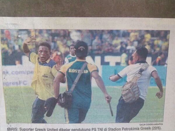 Pakaian dan Lambang satuanmu bukan buat gagah-gagahan!!! #ngehelah