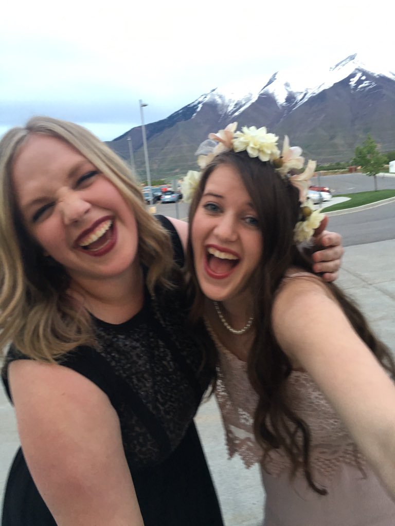 kamrynmarie3's tweet photo. Happy birthday BFF ❤ I KINDA LOVE YOU A TON https://t.co/usV4KuBEqE