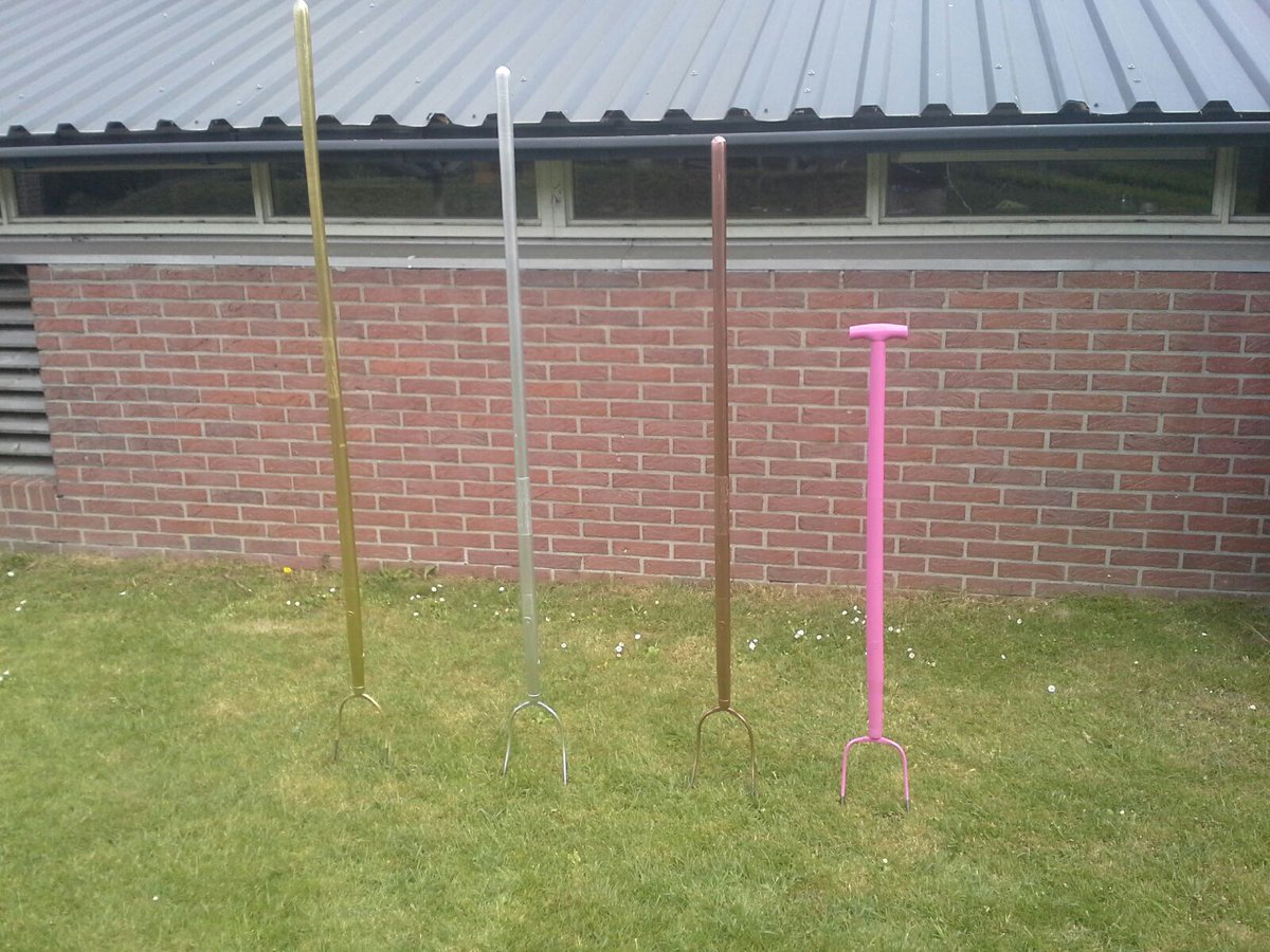 Boerendag1's tweet photo. Wil jij één van deze prijzen winnen? 

Geef je dan snel op voor NK Hooibalen steken!
https://t.co/Iw8fZYNrA5 https://t.co/GUPqBLJA1J