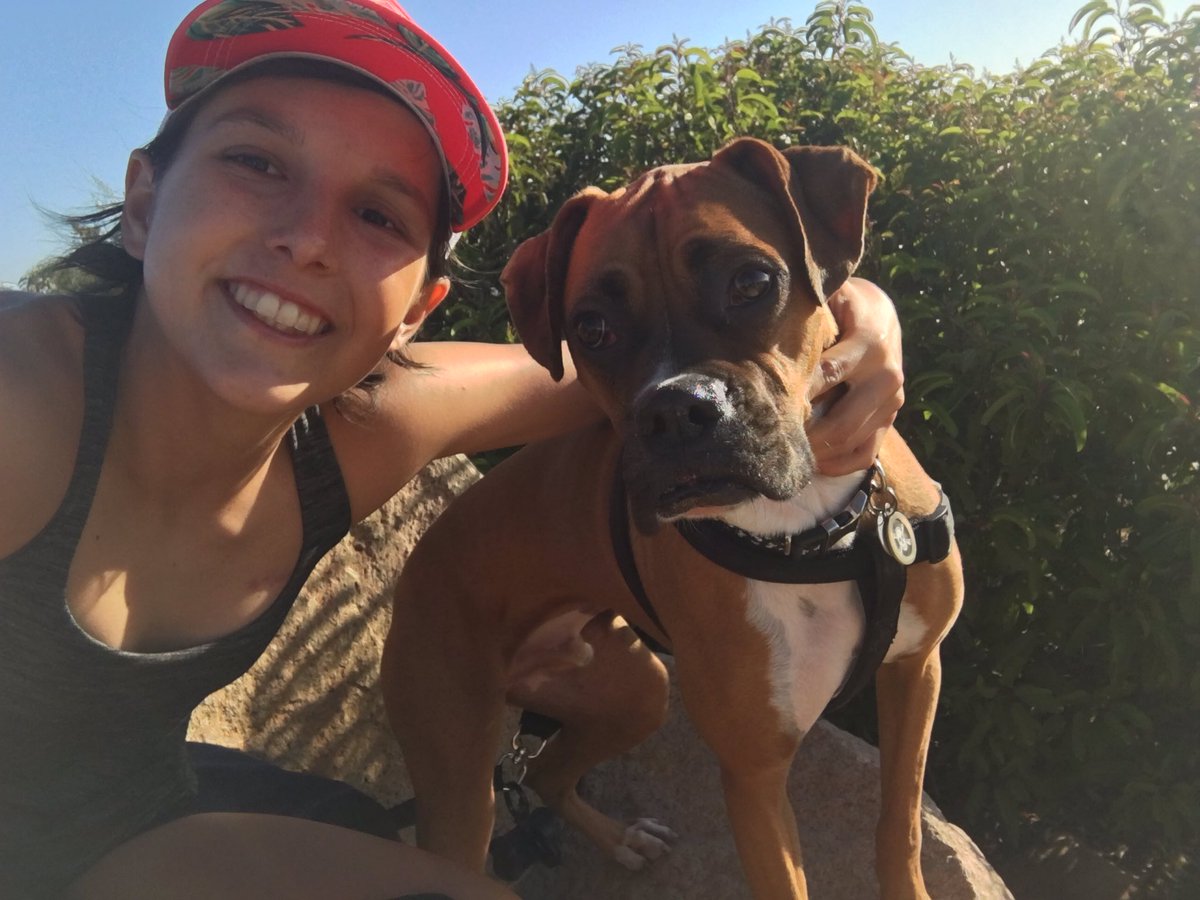 kaseyharveySD's tweet photo. Sunday hike up #IronMountain π#DiemStrong #Survivor #BeatCancer #AceFoundation #CMNHospitals #boxerdog #Moose https://t.co/RlYanno5P3