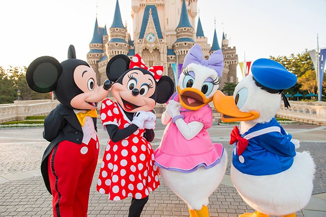 Twitter 上的 東京ディズニーリゾートpr 公式 今日は キスの日 のようですね ミッキーからミニーへチュッ ドナルドからデイジーへチュッ とってもラブラブですね T Co Ujmnm4yugx T Co W03i4vhjr3 Twitter