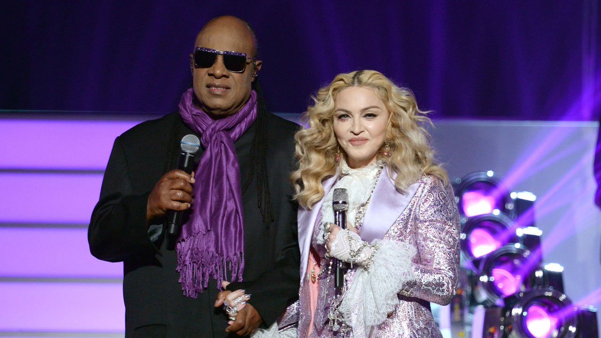 .<a href="/Madonna/">Madonna</a> and Stevie Wonder honor Prince with a tribute at the #BBMAs: et.tv/1U8kRMU